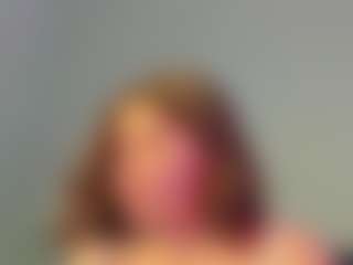 Live cam show with Maya-Raay - Moaning on Dare Cams