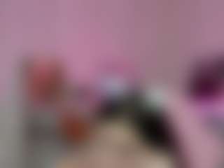 Live cam show with Maya-Raay - Average on Strip Flash - Live Sex Shows