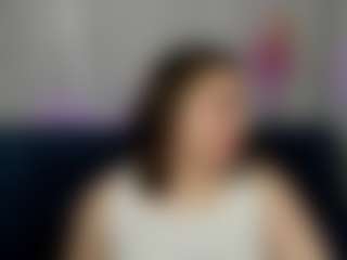 Live cam show with Maya-Raay - Oil on justonemore.cc
