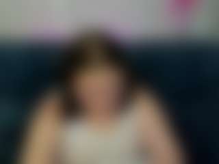 Live cam show with Maya-Raay - Oil on CamSextacy