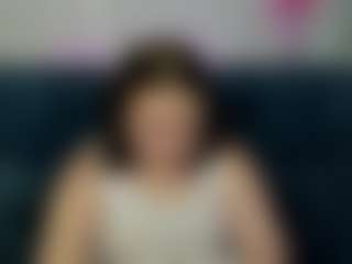 Live cam show with Maya-Raay - Oil on thefappeningchat.com