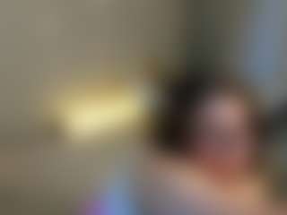 Live cam show with Maya-Raay - Sexydance on Milfs Live