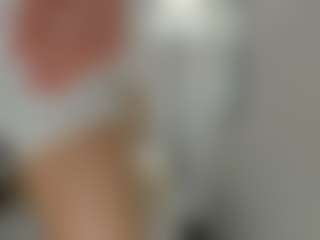Live cam show with Shary-leon - Athletic Middle Aged on Pornisteam.com