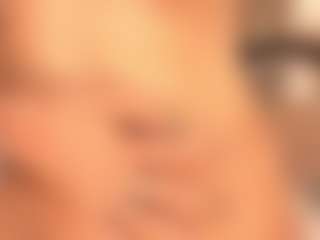Live cam show with Shary-leon - Facial on StripNow