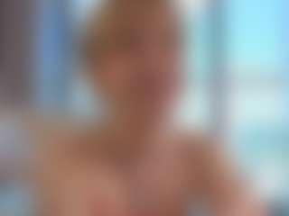 Live cam show with Victoori-Fox - Ass Clapping on friskycurves.com