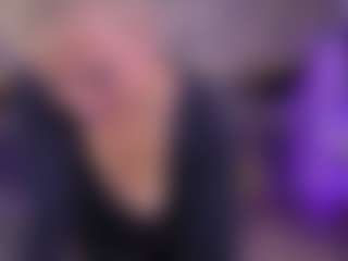 Live cam show with CrystalVibe - Upskirt on Cam Slut