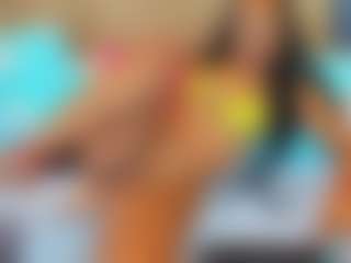Live cam show with ErikaMoore - Spank Toys on AdultVida.com