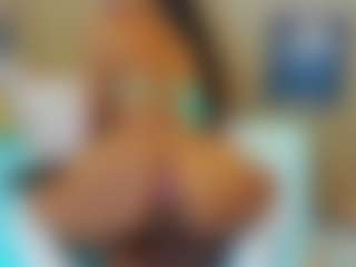 ErikaMoore's Live Sex Cam Show