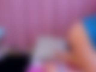 Live cam show with GigyDeluxe - Ass Clapping on CamClone