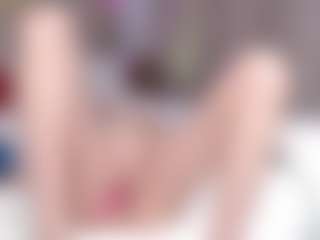 Live cam show with Icerebel - Small Tits on 1on1-livenow