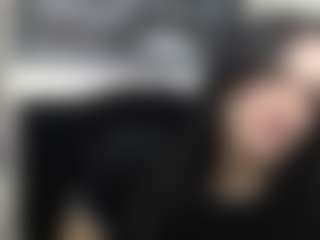 Live cam show with Lia-Vip - Black Hair on Camming Site