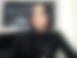 Live cam show with Lia-Vip - Smoking on Soda Cam