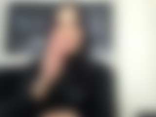 Live cam show with Lia-Vip - Cumshot on Soda Cam