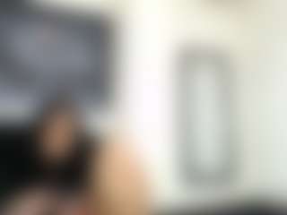 Live cam show with Lia-Vip - Black Hair on Soda Cam
