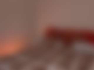 Live cam show with KiranaHayes - Caucasian on Milfs Live