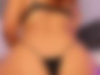 Live cam show with Sunny - Camel Toe on Camsoda