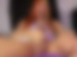 Live cam show with Flora-sofia - Tease on Gym Cam Girls