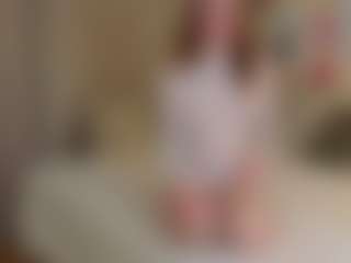 Live cam show with Dasha - Small on milfzrlive.com