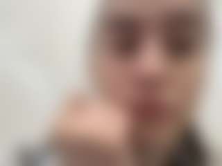 Live cam show with FloHenke - Ass Clapping on pussylord.com