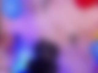 LadyReload MILF webcam performer live streaming