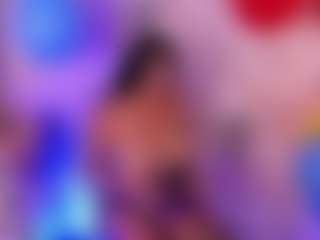LadyReload MILF webcam performer live streaming