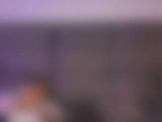 Live cam show with Zoee 8 - Body Massage on Camsoda