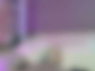 Live cam show with Zoee 8 - Body Massage on CamClone
