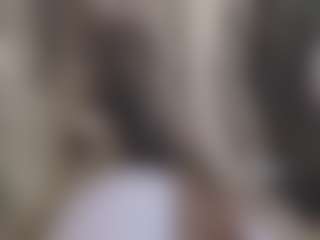 Live cam show with DionnaSeegars - Bra on googirlz