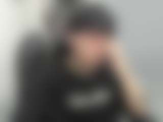 Iantwink18's Live Sex Cam Show
