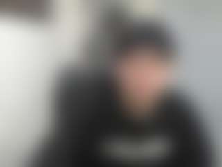 Iantwink18's Live Sex Cam Show