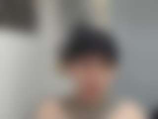 Iantwink18's Live Sex Cam Show