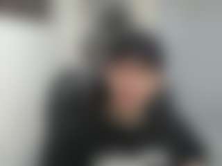 Iantwink18's Live Sex Cam Show