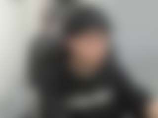 Iantwink18's Live Sex Cam Show