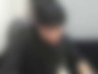 Iantwink18's Live Sex Cam Show