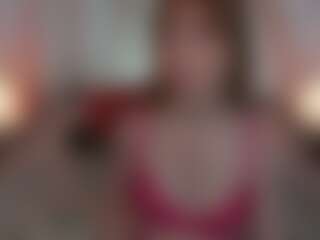 Live cam show with LoraFoxy - Landingstrip on xplaylive.com