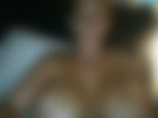 malibumelons's Live Sex Cam Show
