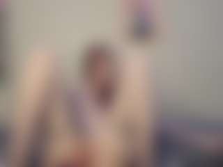 Live cam show with Shaley - Naked on livesuperchat.net