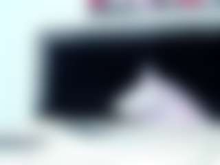 Delphinebella's Live Sex Cam Show