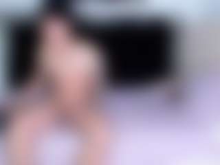 Delphinebella's Live Sex Cam Show