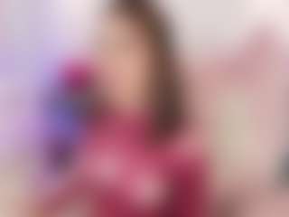 Live-Cam-Show mit Justonecute - Nails auf Camsoda