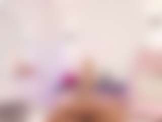 Live cam show with Justonecute - Nails on Lustler