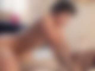 Live cam show with Logan - Spanish on AdultVida.com | colombia