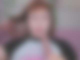 Live cam show with Roxy-Moor - Red Hair Teen (18+) on Gym Cam Girls