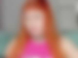 Live cam show with Roxy-Moor - Red Hair on SinfulBabes