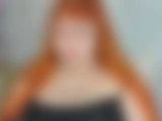 Live cam show with Roxy-Moor - Red Hair on madthumbs