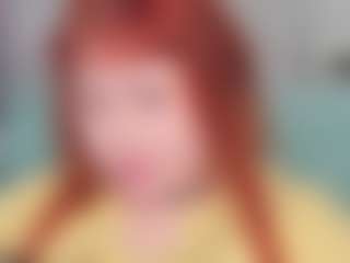 Live cam show with Roxy-Moor - Red Hair on Camsoda
