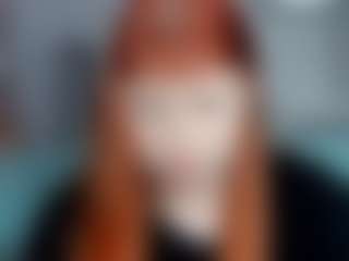 Live cam show with Roxy-Moor - Blue Eyes on CamwithHer