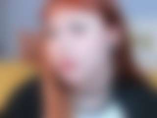Live cam show with Roxy-Moor - Red Hair on livesuperchat.net