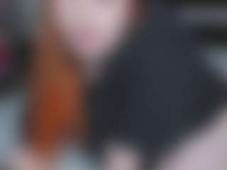 Live cam show with Roxy-Moor - Chubby on Camiplay Live