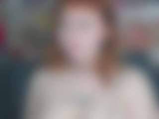 Live cam show with Roxy-Moor - Flirt White on TeamSkeetLive | united states